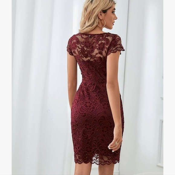 Women's Burgundy Lace Dress - Picture 10 of 10
